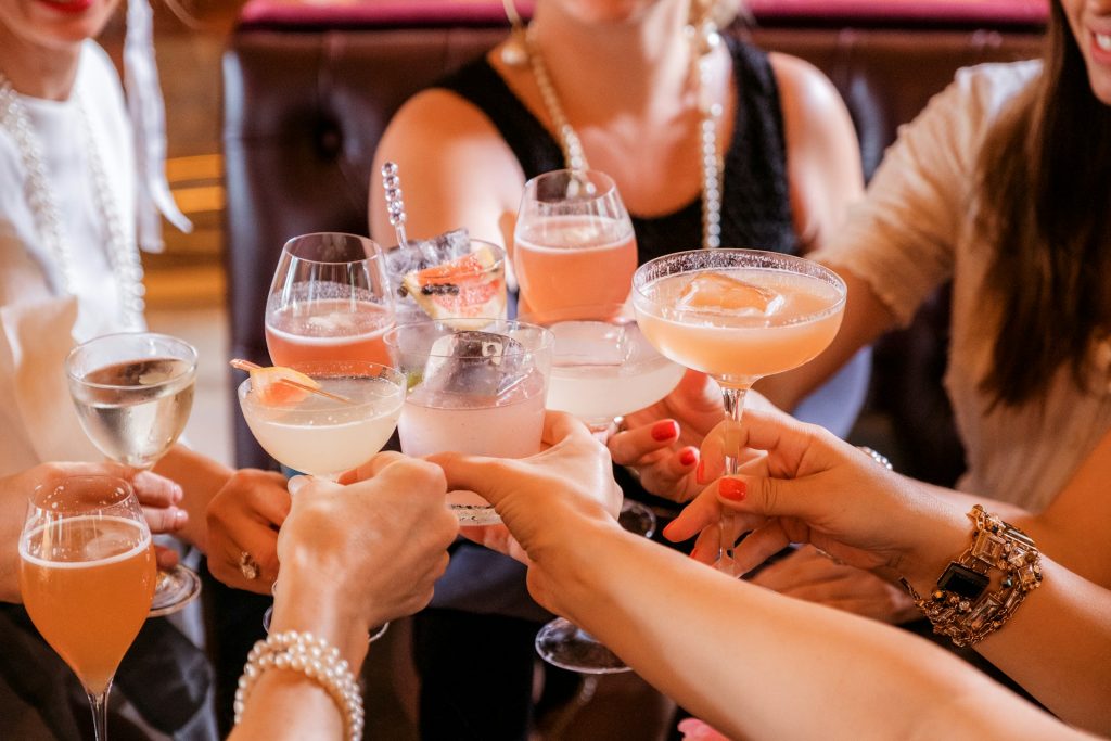出し物を披露して飲み会を盛り上げよう！