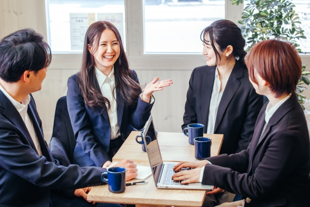 シチュエーション別のゲーム選びで社内懇親会を成功させよう