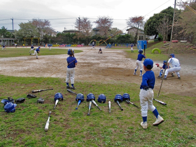 少年野球のプレゼントは渡すシーンで選び方を変える